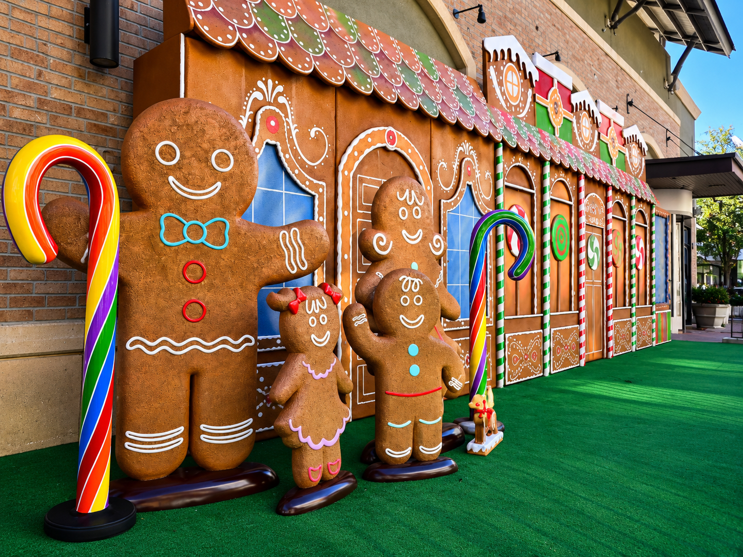 Chad's gingerbread house set design for Dallas Classical Singers' production of Hansel and Gretel.